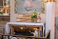 CAPILLA-DE-LAS-APARICIONES-V-MILAGROSA-3