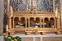 CAPILLA-DE-LAS-APARICIONES-V-MILAGROSA-6